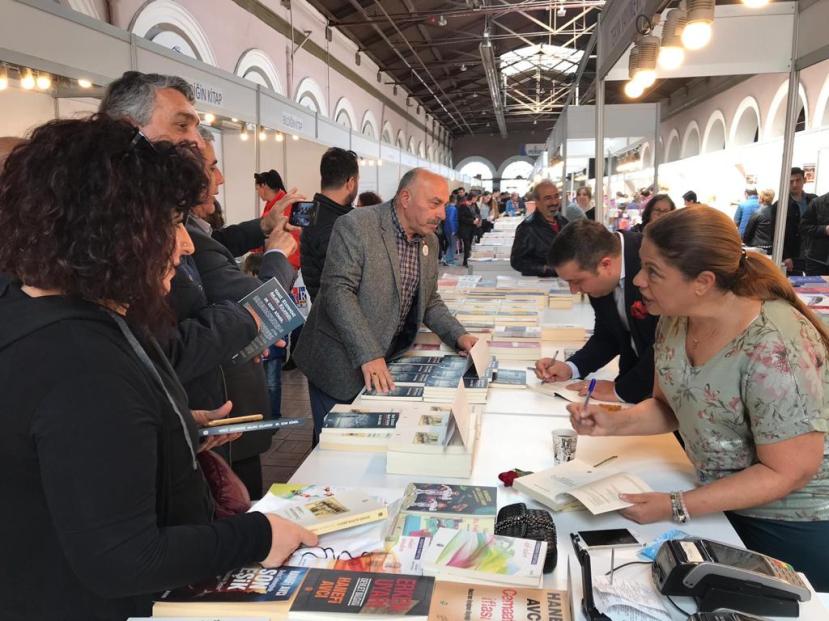 İzmir Çakabey kitap günleri mart 2019 ozan bingöl 5